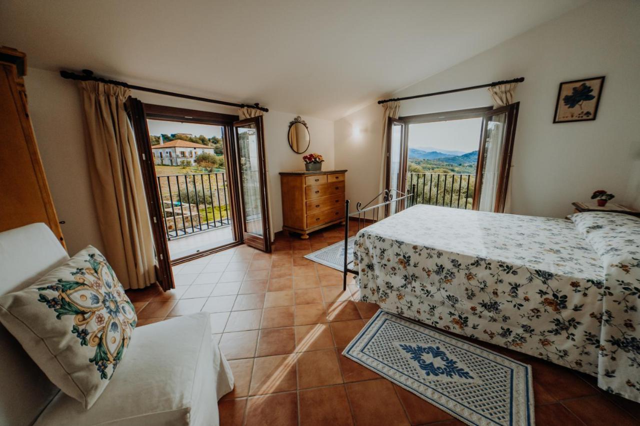 Aparthotel Residenza Golfo Degli Ulivi à Caprioli Extérieur photo