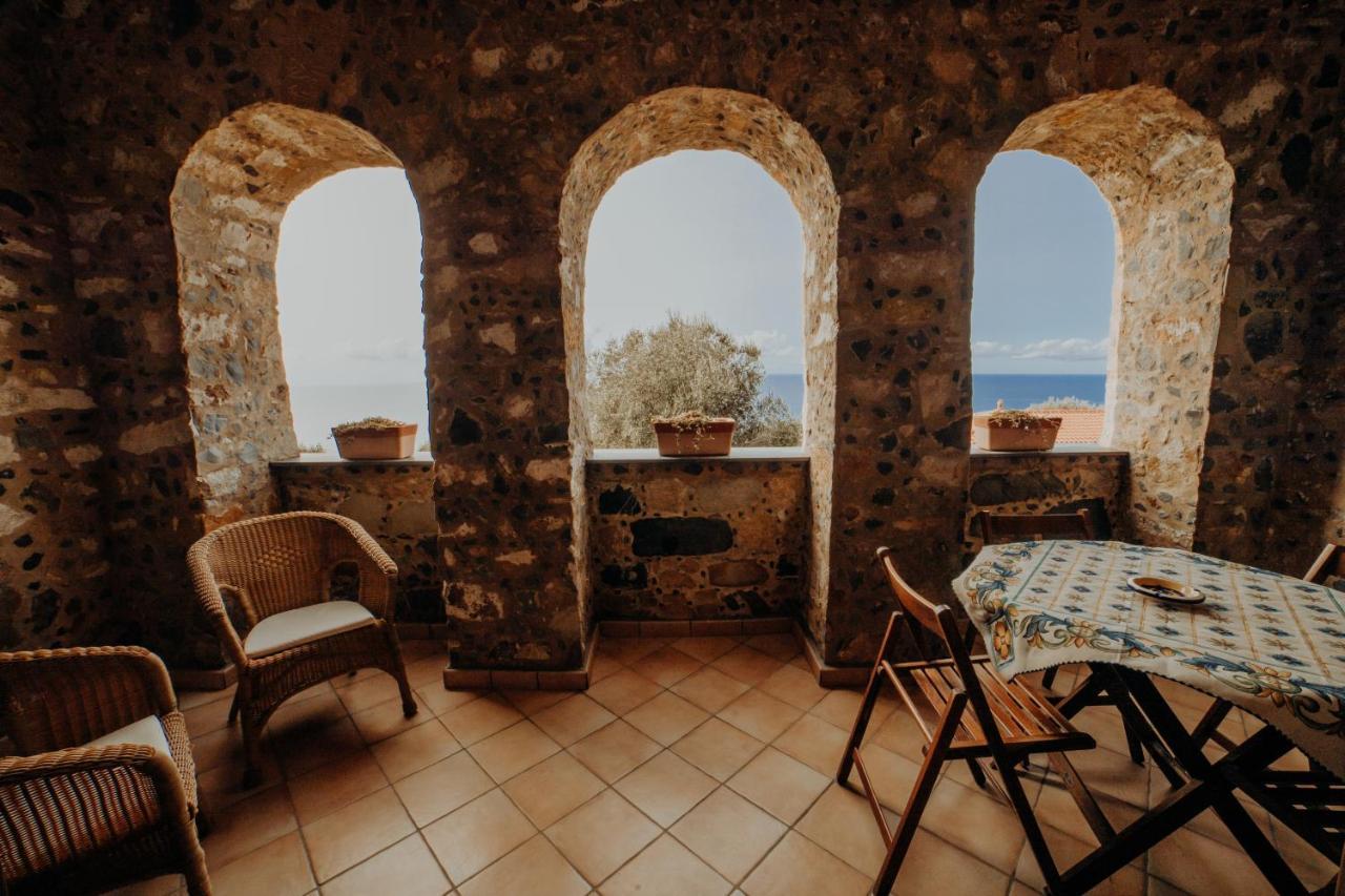 Aparthotel Residenza Golfo Degli Ulivi à Caprioli Extérieur photo