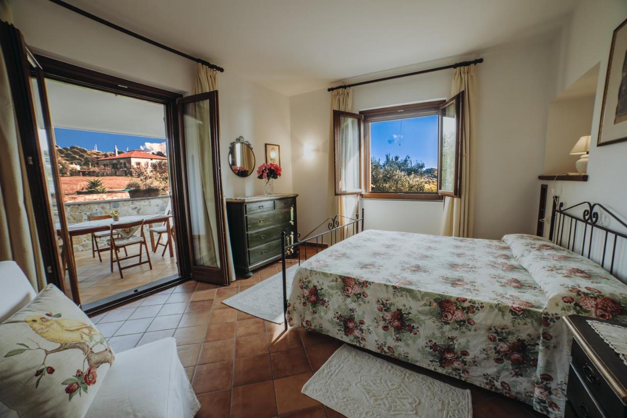 Aparthotel Residenza Golfo Degli Ulivi à Caprioli Extérieur photo
