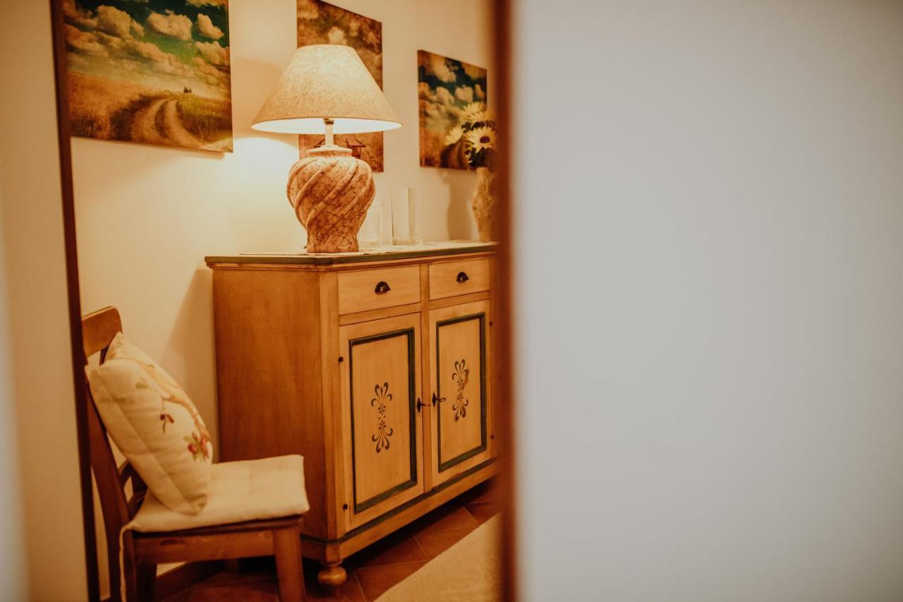 Aparthotel Residenza Golfo Degli Ulivi à Caprioli Extérieur photo