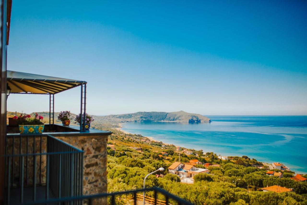 Aparthotel Residenza Golfo Degli Ulivi à Caprioli Extérieur photo