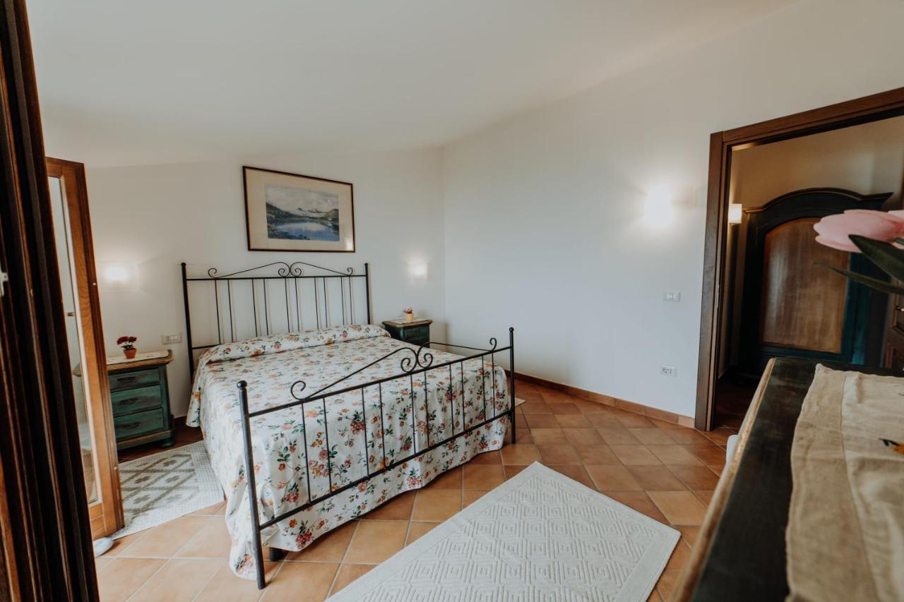 Aparthotel Residenza Golfo Degli Ulivi à Caprioli Extérieur photo